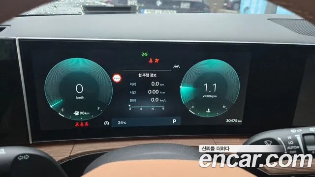 Hyundai Santafe Santa Fe (MX5) Бензин 2.5T 2WD — Фото автомобиля 3