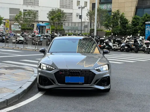 Audi Audi RS 5 2024 RS 5 2.9T Sportback Ignition Edition — Фото автомобиля 2