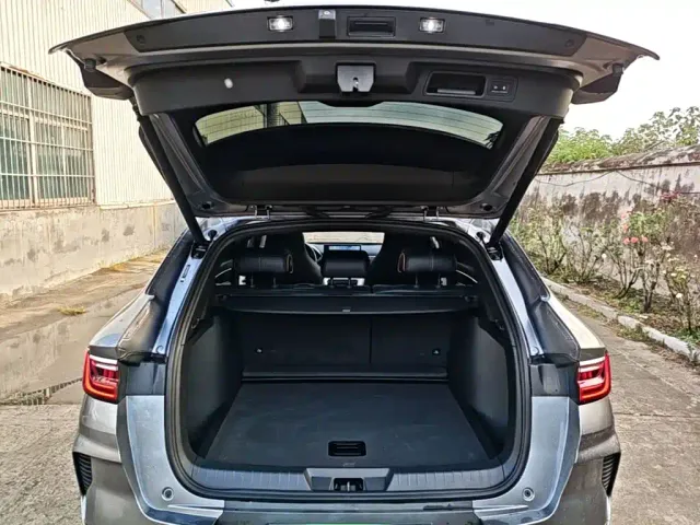 BYD Song PLUS — Фото автомобиля 18