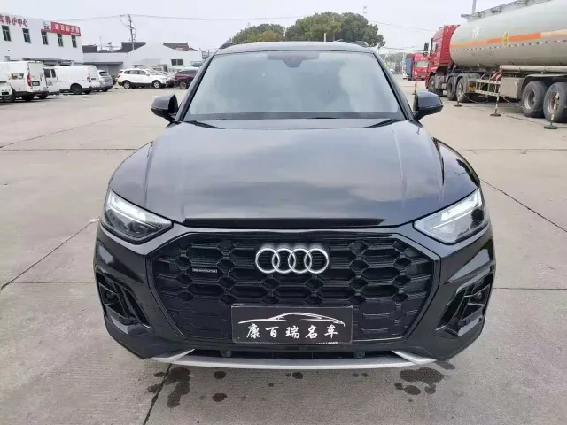 Audi Q5L — Фото автомобиля 2