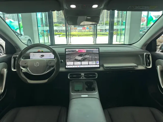 Leapmotor B01 — Фото автомобиля 7