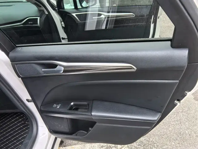 Ford Mondeo — Фото автомобиля 18