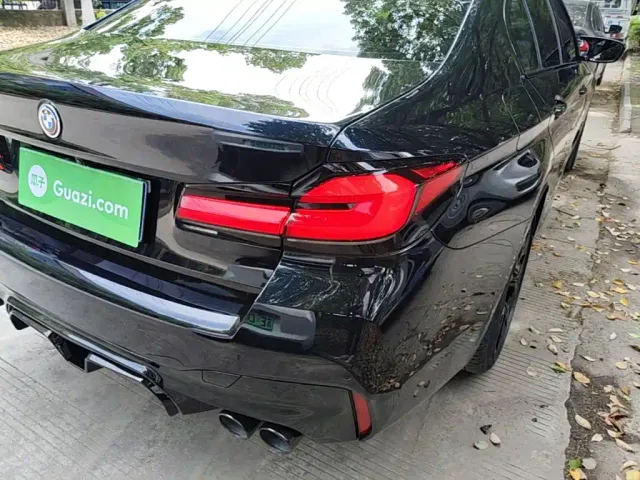 BMW 5 Series — Фото автомобиля 23