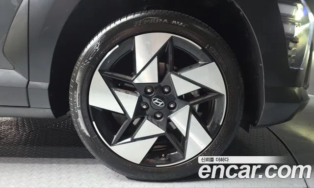 Hyundai Kona SX2 — Фото автомобиля 6