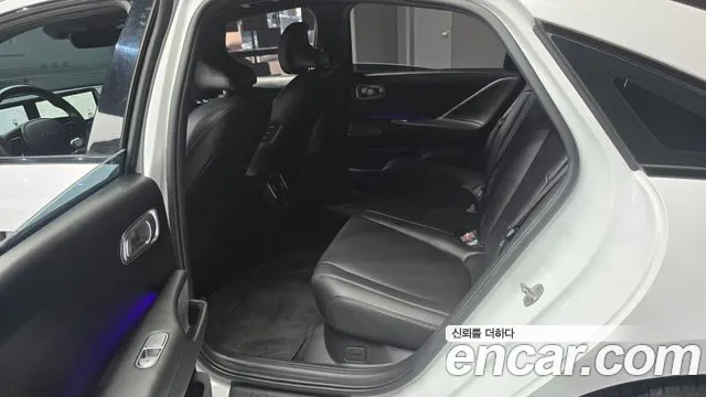 Hyundai Ioniq 6 — Фото автомобиля 18