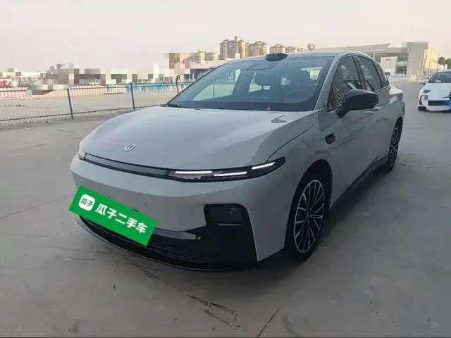 Фотография автомобиля — Leapmotor B01