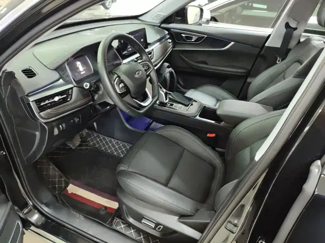 Chery Tiggo 8 — Фото автомобиля 14
