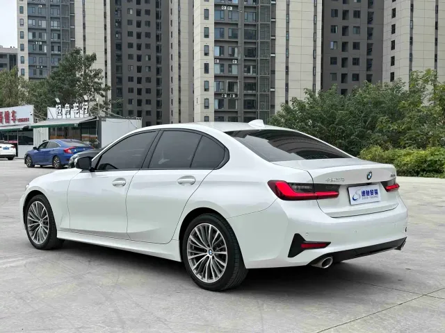 BMW 3 Series — Фото автомобиля 4