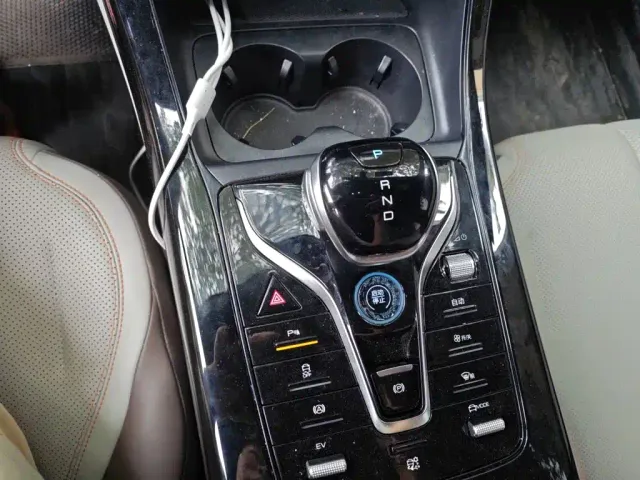BYD Qin PLUS — Фото автомобиля 10