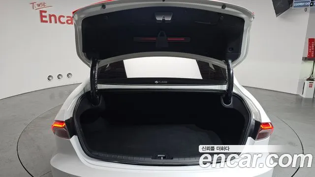 Hyundai Grandeur Новый Grandeur IG 3.0 LPi (Такси) — Фото автомобиля 20