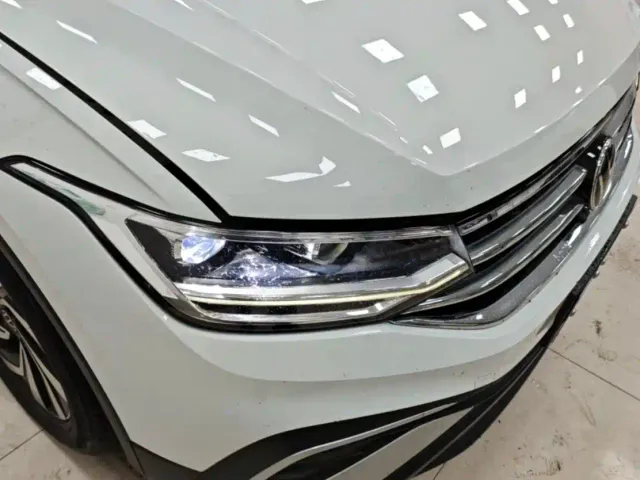 Volkswagen Tiguan L — Фото автомобиля 6