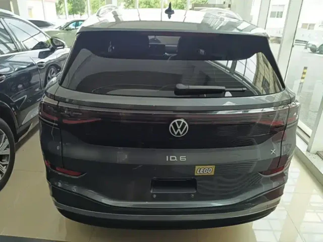 Volkswagen ID.6 X — Фото автомобиля 5