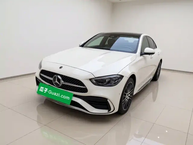 Фотография автомобиля — Mercedes-Benz C-Class