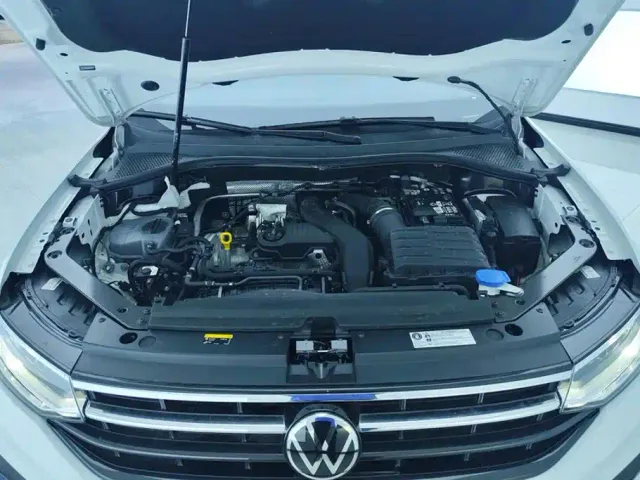 Volkswagen Tiguan L — Фото автомобиля 10