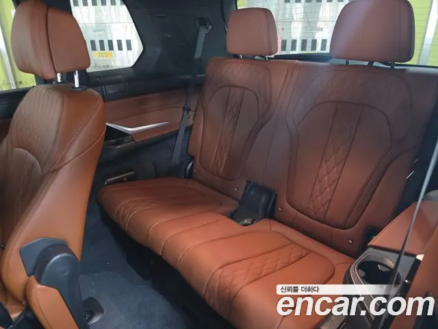 BMW X7 — Фото автомобиля 11