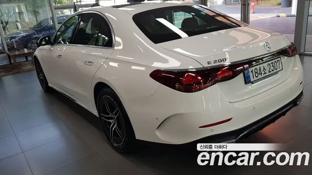 Mercedes-Benz E-Class W214 — Фото автомобиля 2