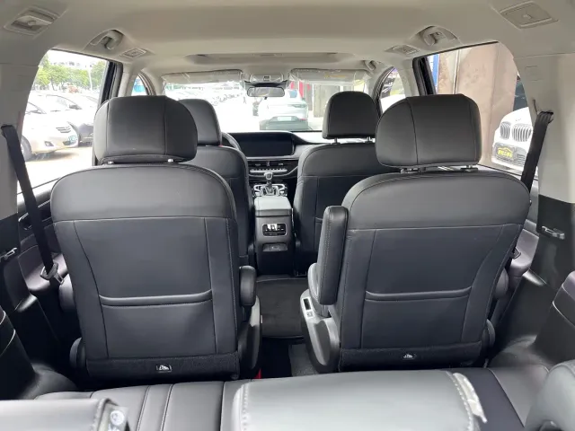 GAC Trumpchi M6 — Фото автомобиля 4