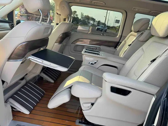 Mercedes-Benz V-Class — Фото автомобиля 9