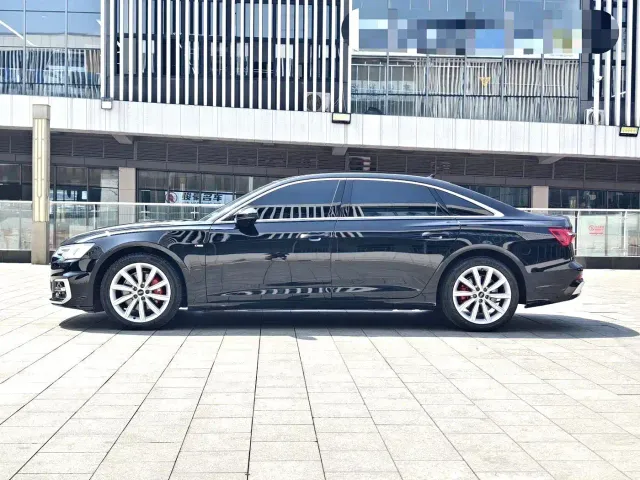 Audi A6L — Фото автомобиля 8