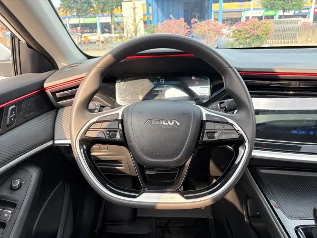 Dongfeng Yixuan MAX — Фото автомобиля 18