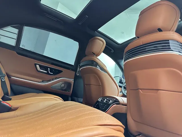 Mercedes-Benz S-Class — Фото автомобиля 15