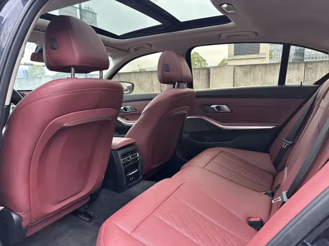 BMW 3 Series — Фото автомобиля 8