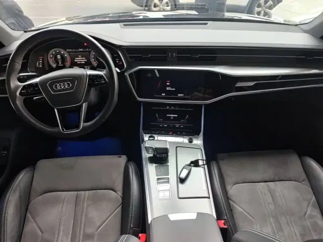 Audi A6L — Фото автомобиля 9