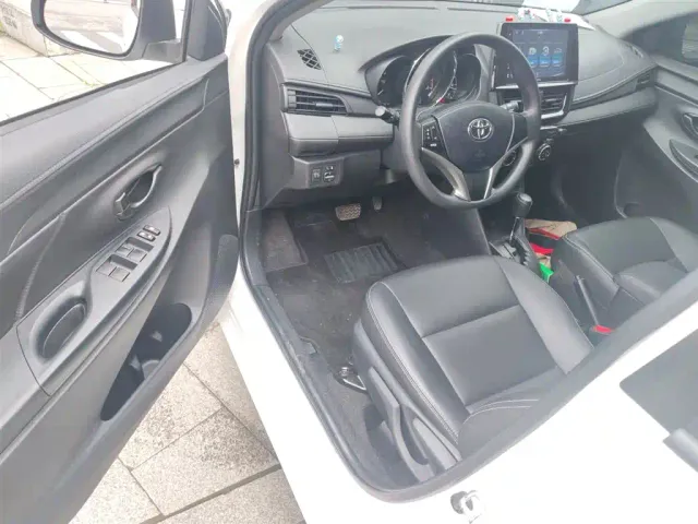 Toyota Vios FS — Фото автомобиля 15
