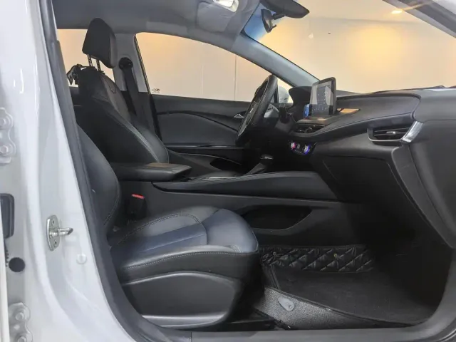 Buick Velite 6 — Фото автомобиля 9