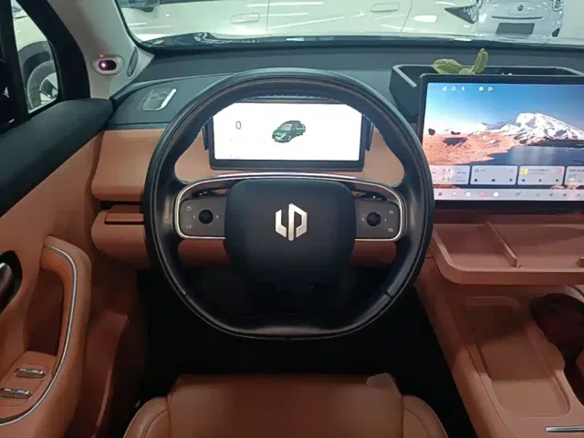 Leapmotor C16 — Фото автомобиля 10