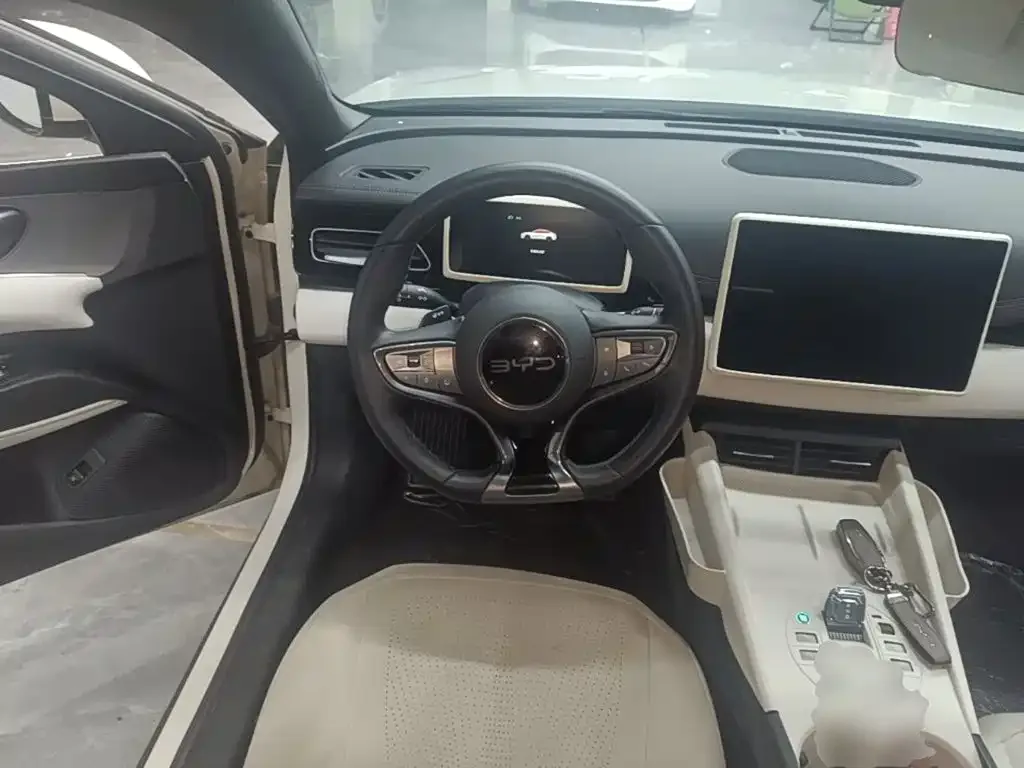 BYD Seal 06 New Energy 2025 DM-i Smart Drive 80KM Luxury — Фото автомобиля 10