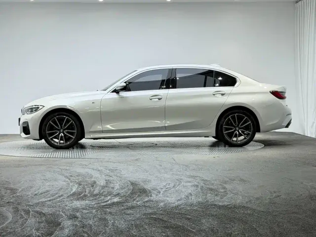 BMW BMW 3 Series 2022 325Li xDrive M Sport Package — Фото автомобиля 4