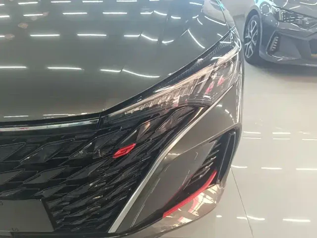 Changan Eado — Фото автомобиля 23