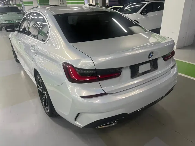 BMW 3 Series — Фото автомобиля 11