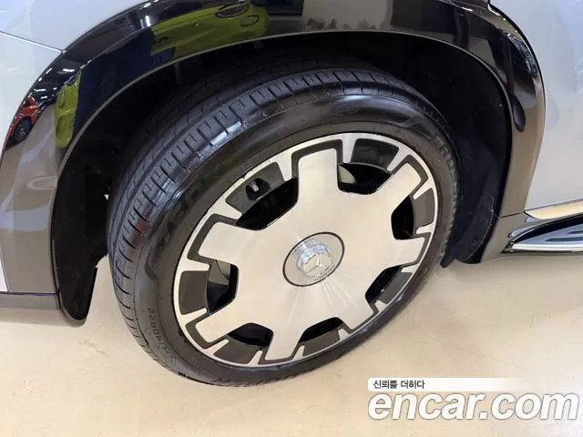 Mercedes-Benz EQS — Фото автомобиля 20