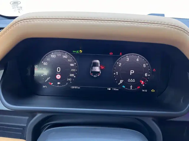 Land Rover Defender — Фото автомобиля 23