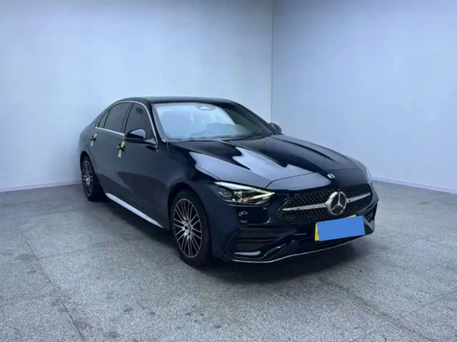 Mercedes-Benz C-Class — Фото автомобиля 4