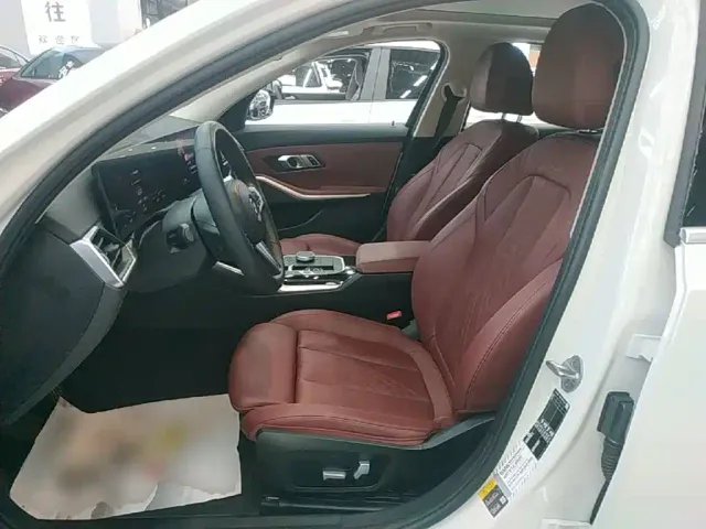 BMW i3 — Фото автомобиля 14