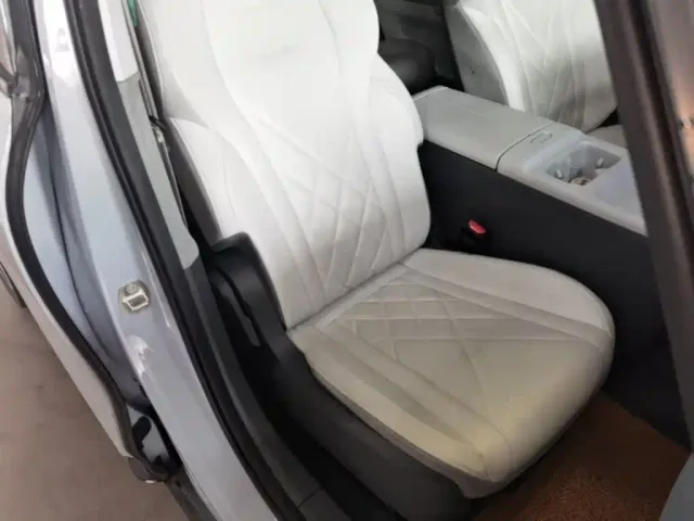 ARCFOX Arcfox Koala 2023 Family Edition Pro — Фото автомобиля 24