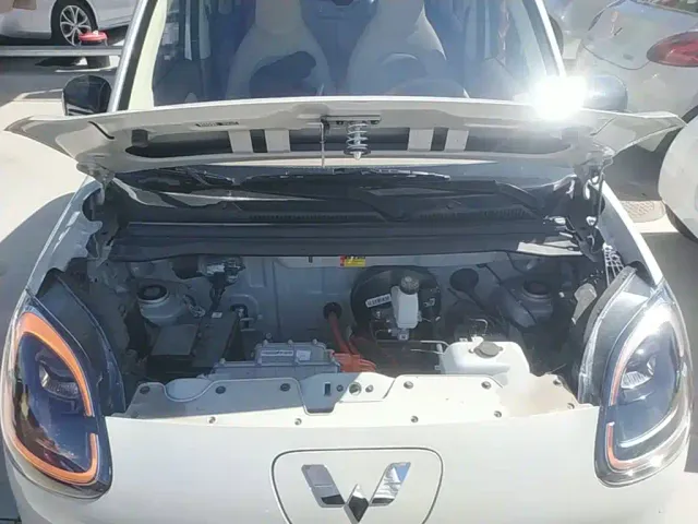 Wuling Hongguang Mini EV — Фото автомобиля 19