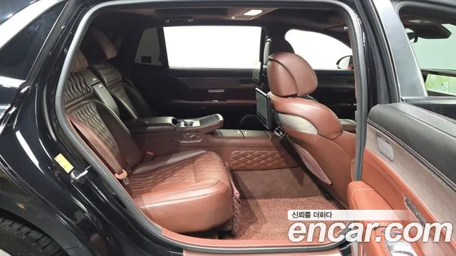Genesis G90 — Фото автомобиля 11