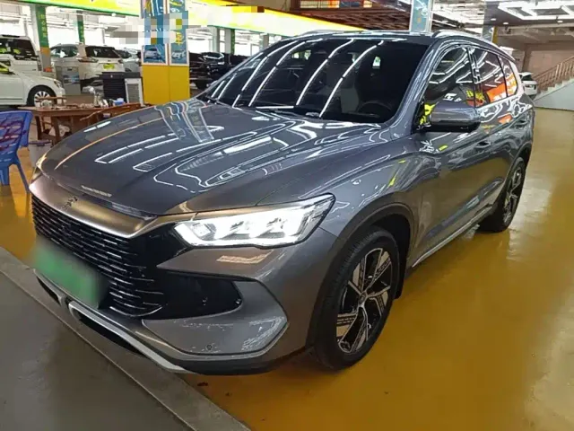 Фотография автомобиля — BYD Song Pro