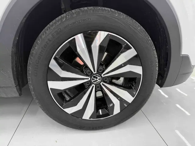 Volkswagen Tharu — Фото автомобиля 24
