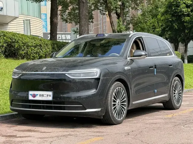 Фотография автомобиля — Aito M7