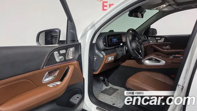 Mercedes-Benz GLE-Class — Фото автомобиля 15