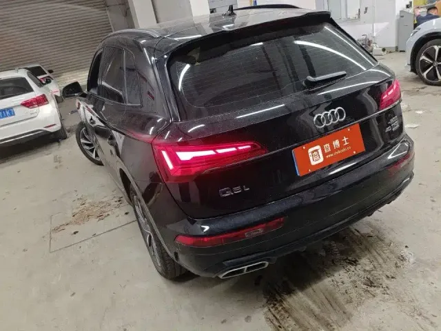 Audi Audi Q5L 2024 Model 40 TFSI Luxury Dynamic — Фото автомобиля 7