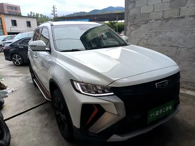 Geely Boyue — Фото автомобиля 3
