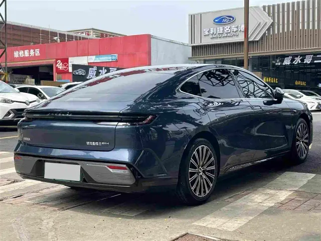 Geely Galaxy Xingyao 8 — Фото автомобиля 4