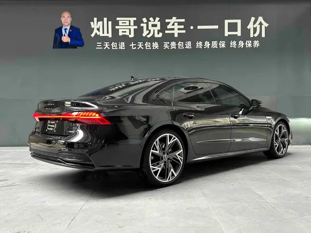 Audi A7L — Фото автомобиля 17
