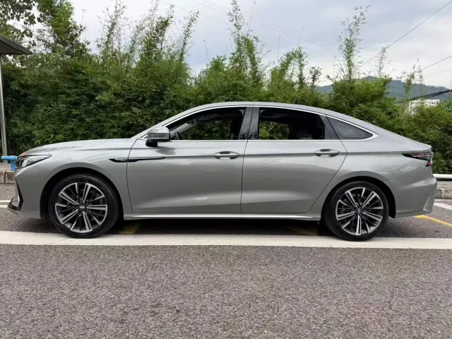 Chery Arrizo 8 — Фото автомобиля 5